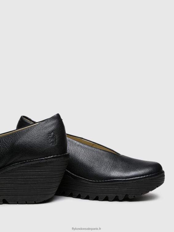 chaussures compensées yaz femmes 0N8R702 noir brillant Fly London